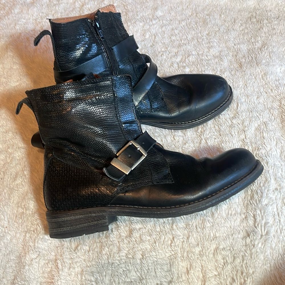 Eric Michael boots made in Portugal size 39
